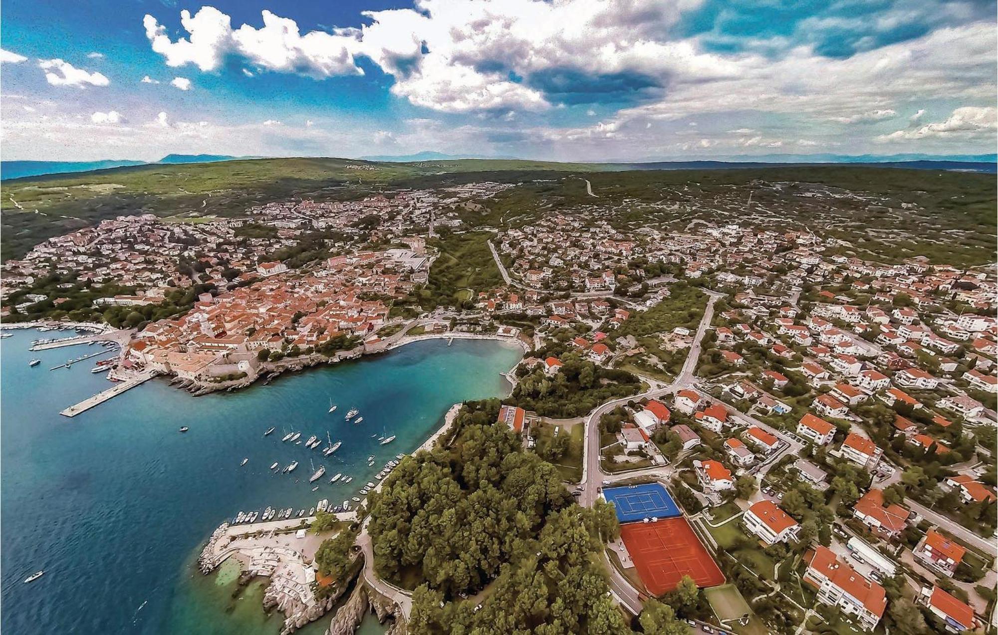 Nice Home In Lakmartin With Outdoor Swimming Pool Kültér fotó